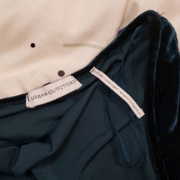 Urban Outfitters Velvet Green Top - Picture 5 of 5
